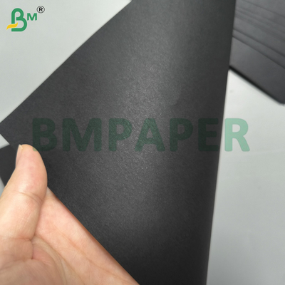 75gsm Siyah Renkli Kraft Ambalaj Kağıdı Pürüzsüz Mat Yüzey