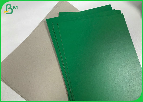 Dayanıklı 1.5mm 1.8mm Geri Dönüşümlü Yeşil Monteli Gri Kağıt Karton Levhalar 70 * 100cm