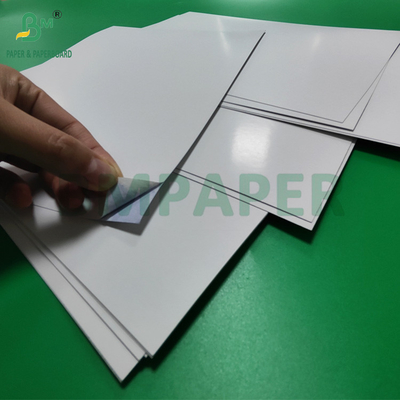 300 gram 320 gram Mavi çekirdekli C2S Kağıt Oyun Kartı 71 x 65cm Yüksek pürüzsüzlük