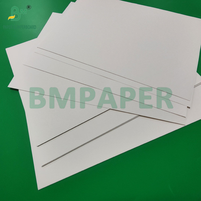 200 gm 250 gm Beyaz Kraft Kağıdı Alışveriş Çantaları Yıkım Dayanıklı 72 x 102cm