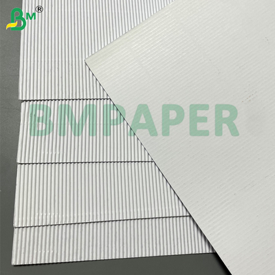 100Gsm Baskı Yapabilirliği Kutu Ambalajı İçin Beyaz Tek Yanlı Fluted Dalgalanmış Kağıt
