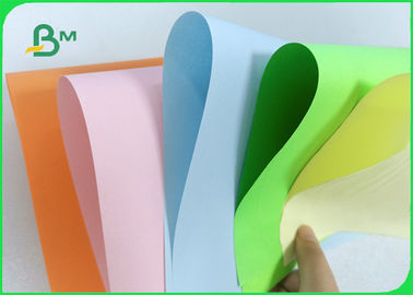 60 70 80gm Woodfree Kağıt / Offset Kağıt Krem veya Diğer Renkli Rulo
